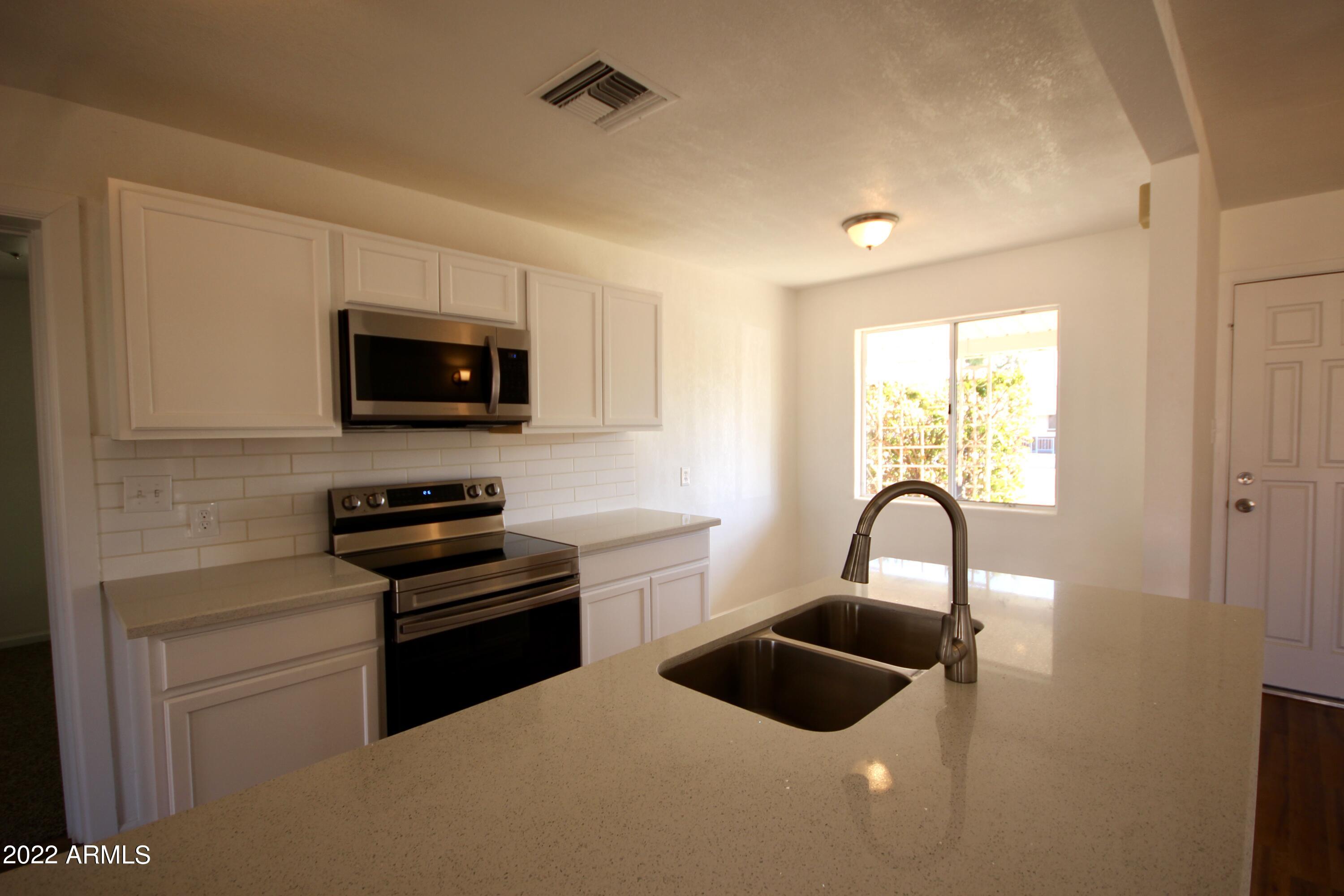 2408 West Cheery Lynn Road Phoenix, AZ 85015 - Photo 15 of 37 Photo Feb 16, 5 16 15 PM