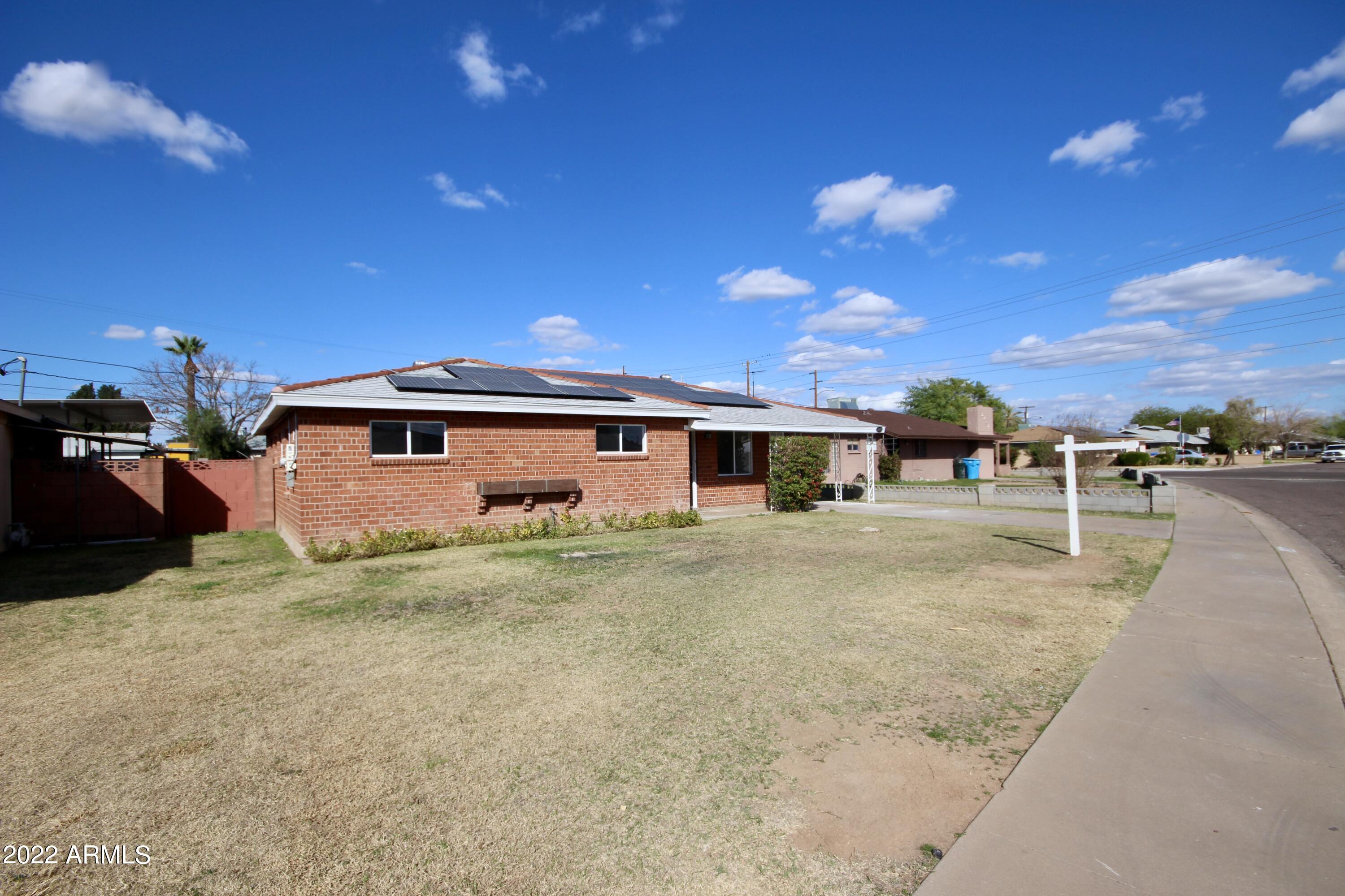 2408 West Cheery Lynn Road Phoenix, AZ 85015 - Photo 2 of 37 Photo Feb 16, 5 10 45 PM
