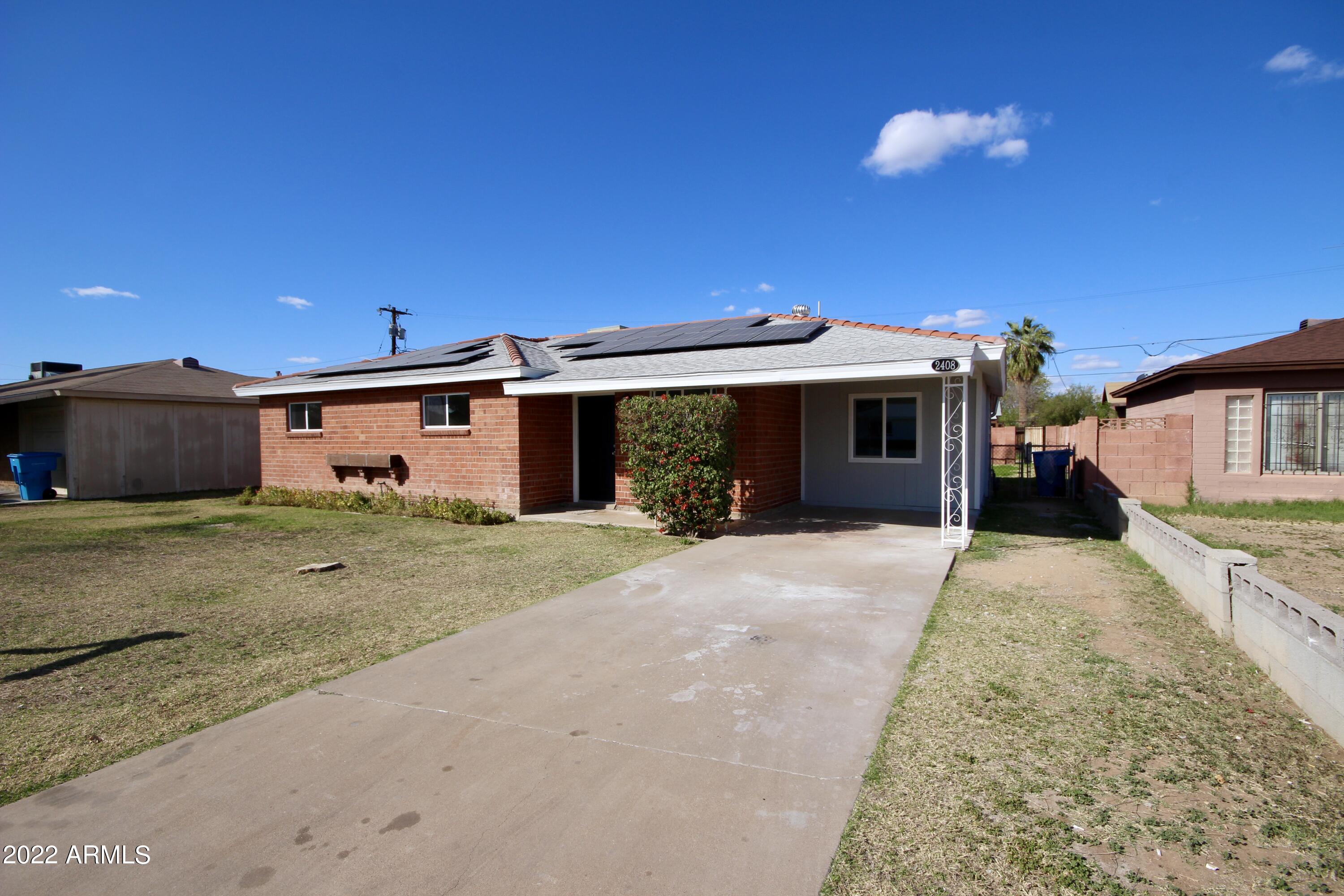 2408 West Cheery Lynn Road Phoenix, AZ 85015 - Photo 4 of 37 Photo Feb 16, 5 11 20 PM