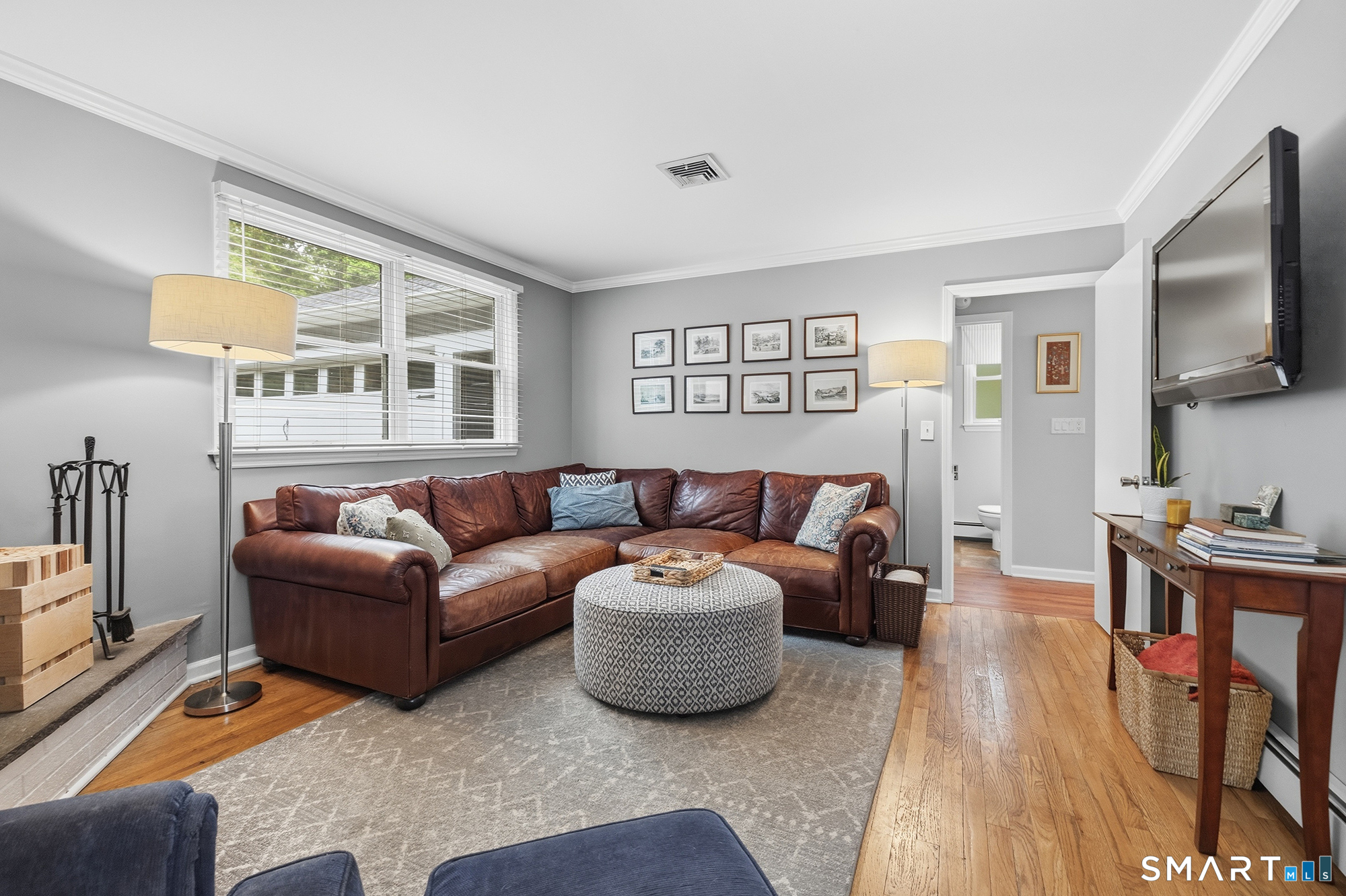 40 Ivy Hill Road Ridgefield, CT 06877 - Photo 13 of 38 Family room
