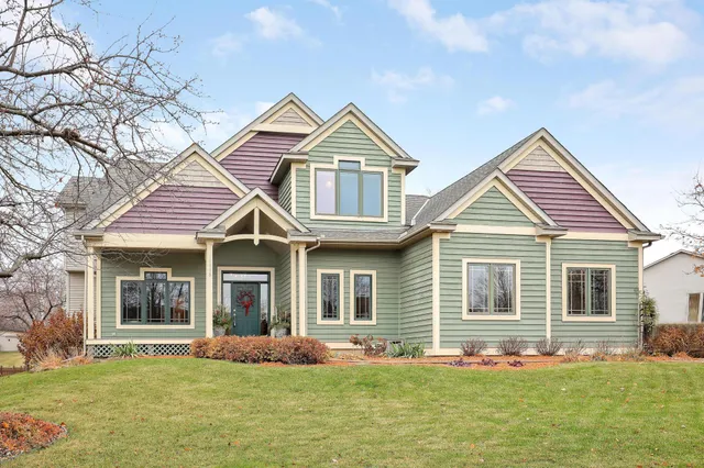 $545,000 | 10908 203rd Street West, Lakeville, MN 55044