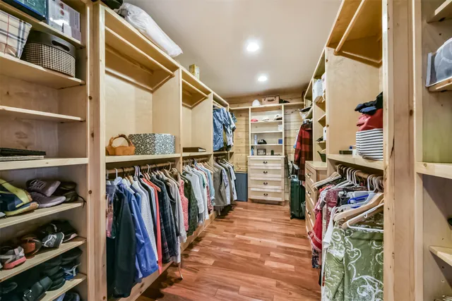 $1,150,000 | 83 Maid Marian, Cleveland, TX 77327