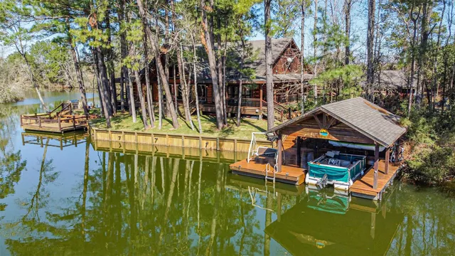 $1,150,000 | 83 Maid Marian, Cleveland, TX 77327