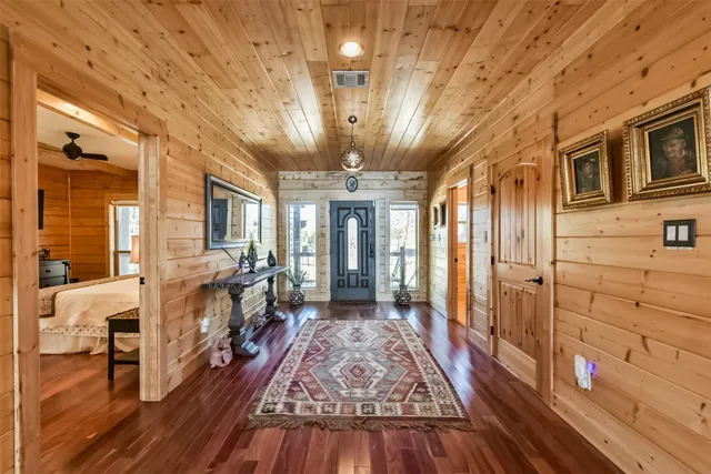 $1,150,000 | 83 Maid Marian, Cleveland, TX 77327