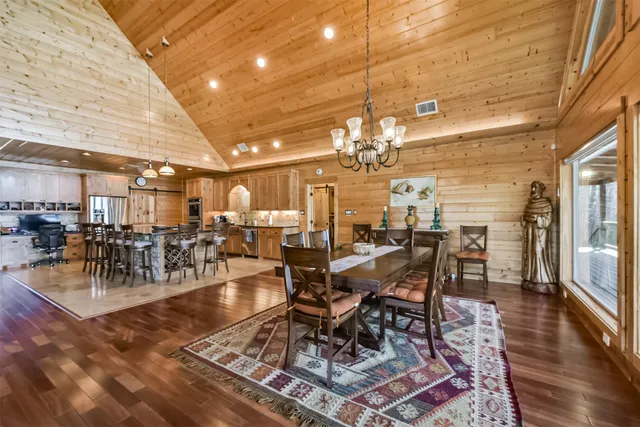 $1,150,000 | 83 Maid Marian, Cleveland, TX 77327