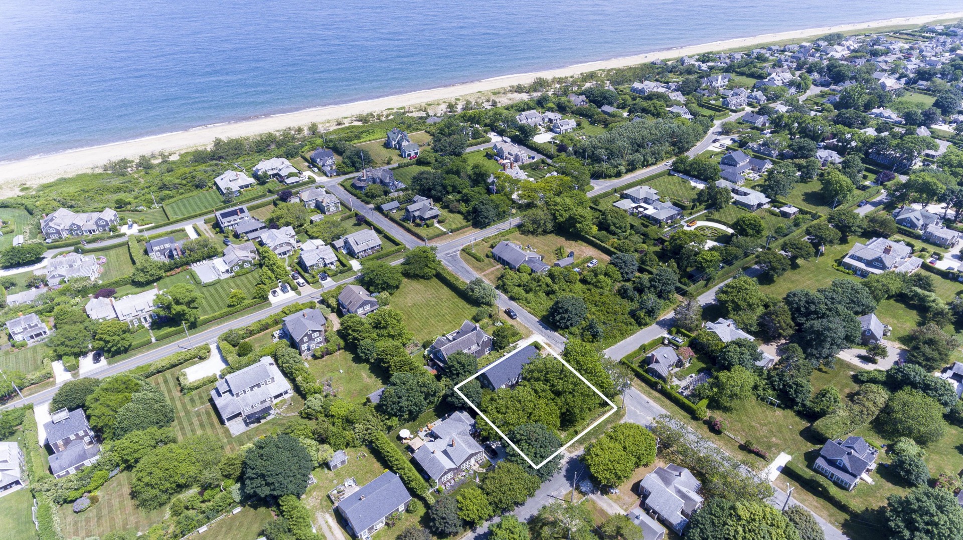 1 Sconset Avenue Nantucket, MA 02554 - Photo 2 of 9