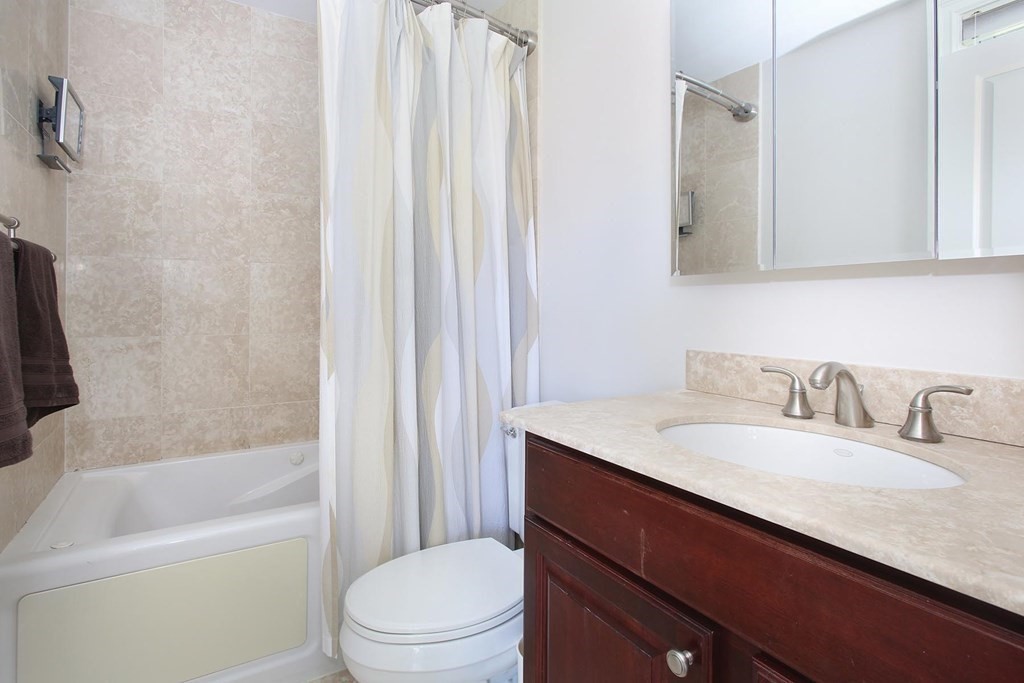 11 Atherton Road, Unit 2 Brookline, MA 02446 - Photo 11 of 13 Gallery Image 11