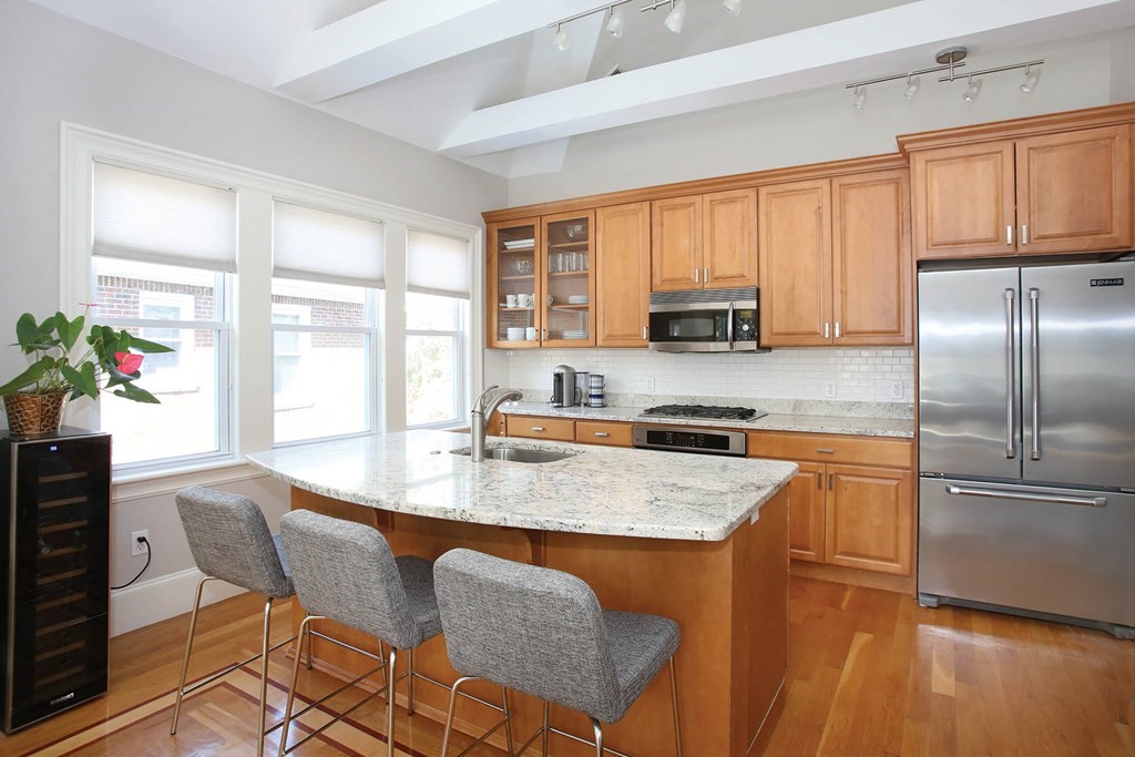 11 Atherton Road, Unit 2 Brookline, MA 02446 - Photo 6 of 13 Gallery Image 6