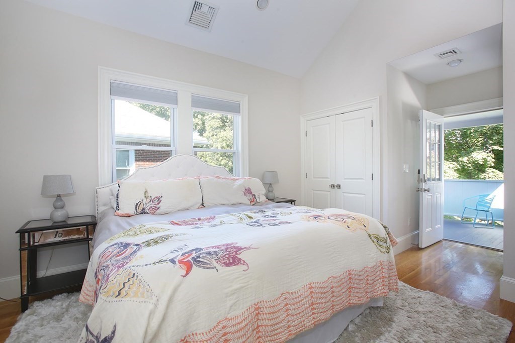 11 Atherton Road, Unit 2 Brookline, MA 02446 - Photo 7 of 13 Gallery Image 7