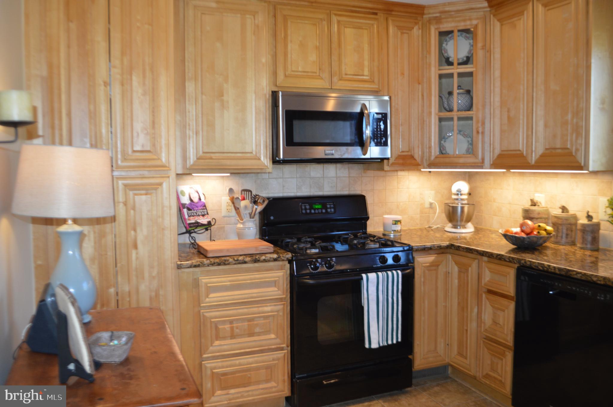 726 Chapel Road Glenside, PA 19038 - Photo 12 of 37 Gallery Image 12
