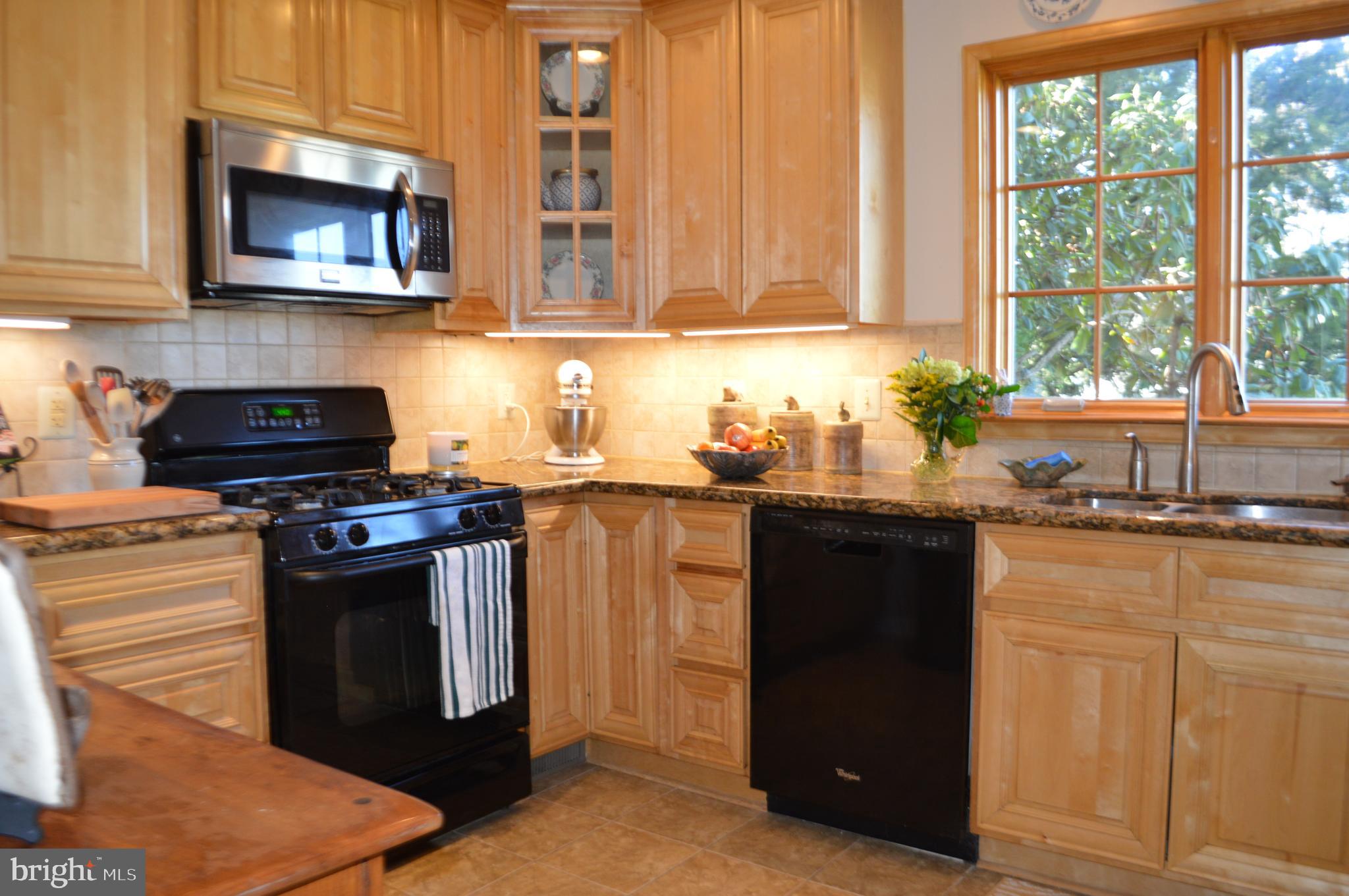 726 Chapel Road Glenside, PA 19038 - Photo 13 of 37 Gallery Image 13