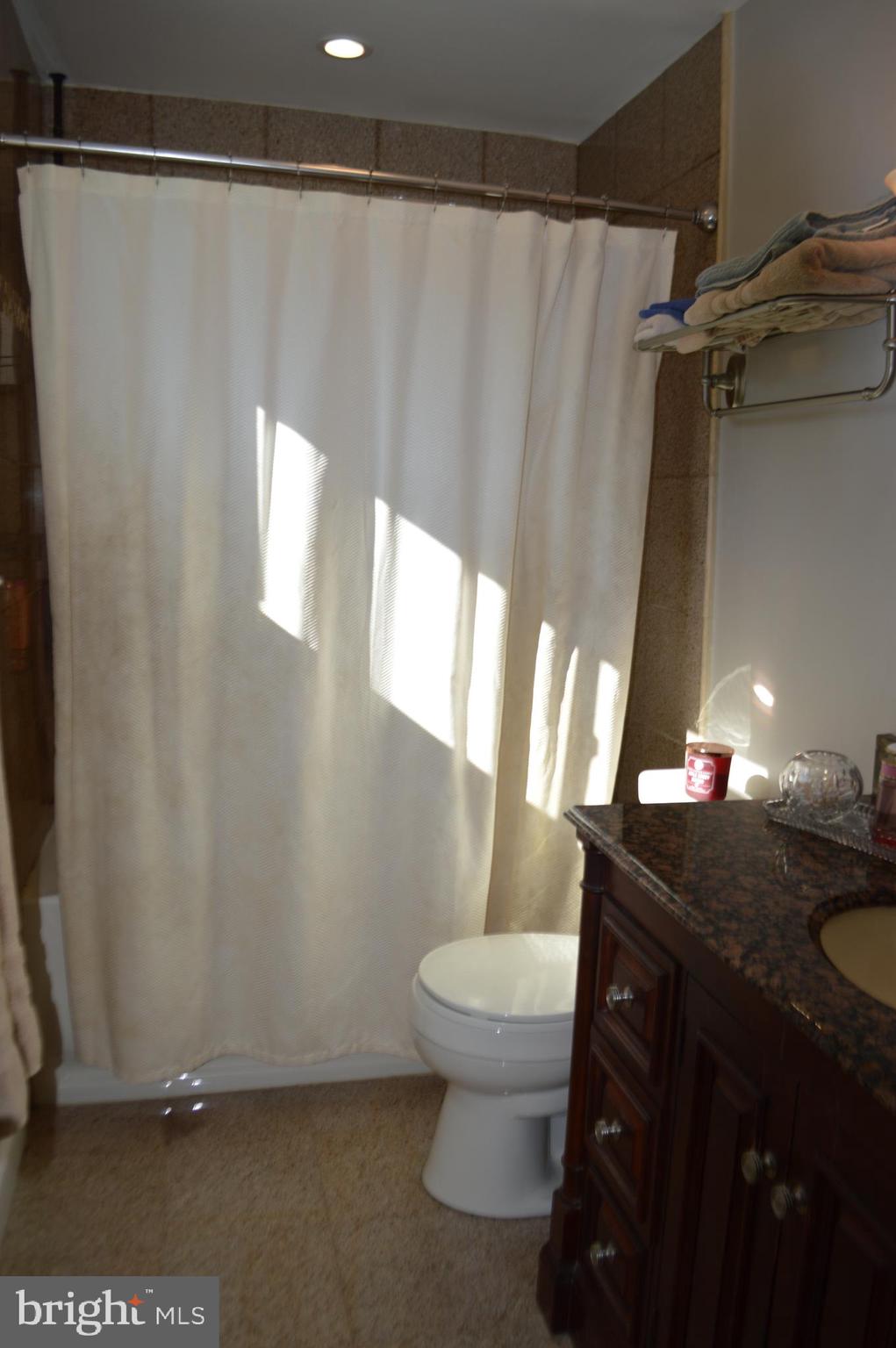 726 Chapel Road Glenside, PA 19038 - Photo 22 of 37 Gallery Image 22