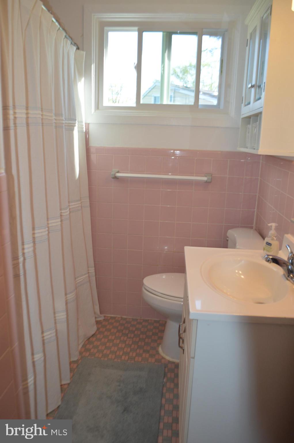 726 Chapel Road Glenside, PA 19038 - Photo 31 of 37 Gallery Image 31