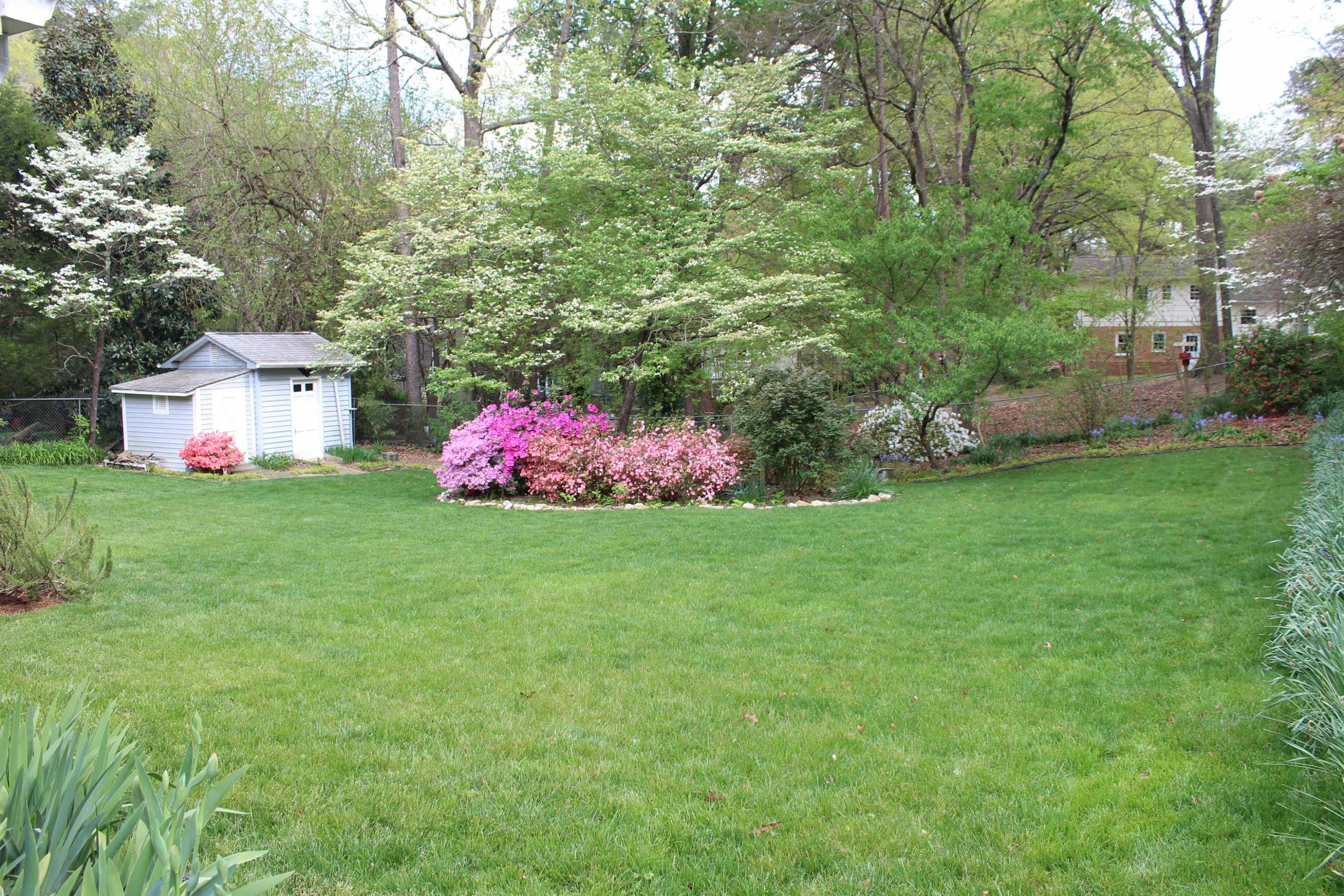 5214 Knollwood Road Raleigh, NC 27609 - Photo 20 of 23 Fenced Yard