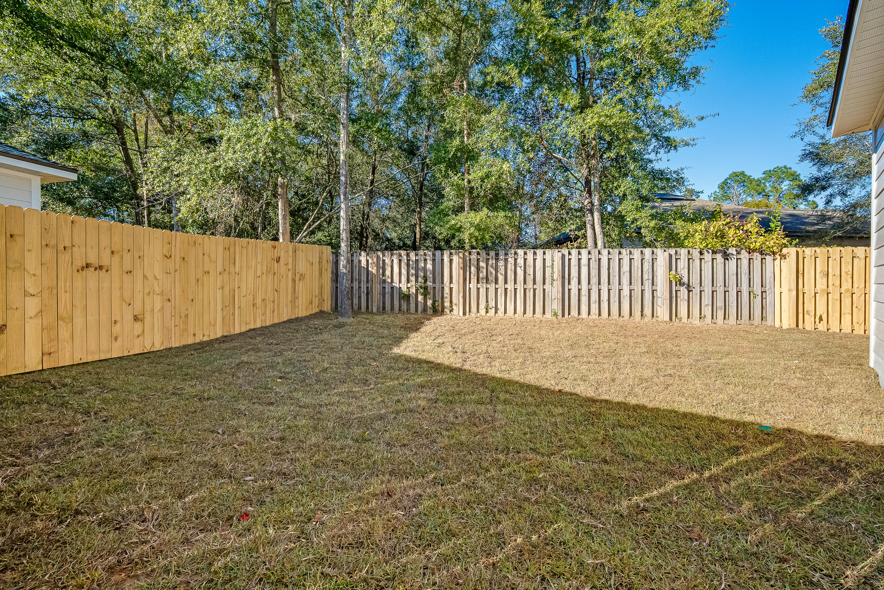 47 Shebbi Lane Freeport, FL 32439 - Photo 23 of 24 a view of a backyard