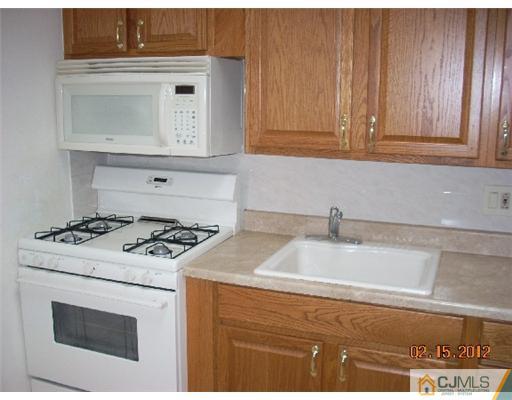 98 Cottrell Road Old Bridge, NJ 07747 - Photo 3 of 9