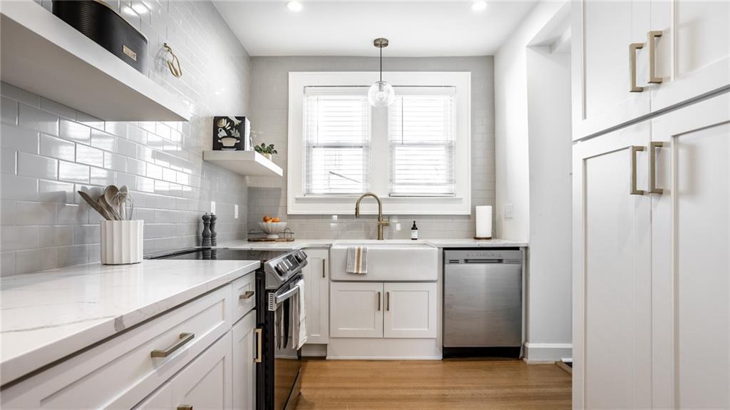 520 Berkley Road Indianapolis, IN 46208 - Photo 13 of 34