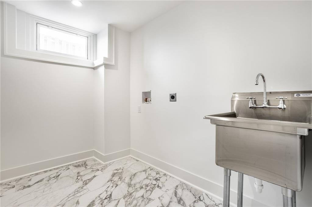 520 Berkley Road Indianapolis, IN 46208 - Photo 30 of 34