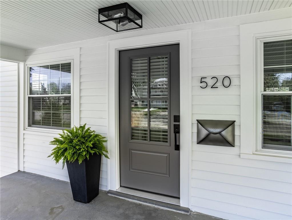 520 Berkley Road Indianapolis, IN 46208 - Photo 4 of 34