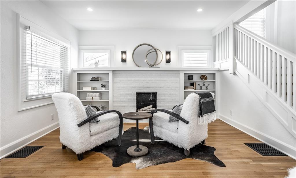 520 Berkley Road Indianapolis, IN 46208 - Photo 8 of 34