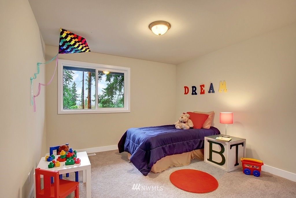 325 244th Street Southwest Bothell, WA 98021 - Photo 11 of 15