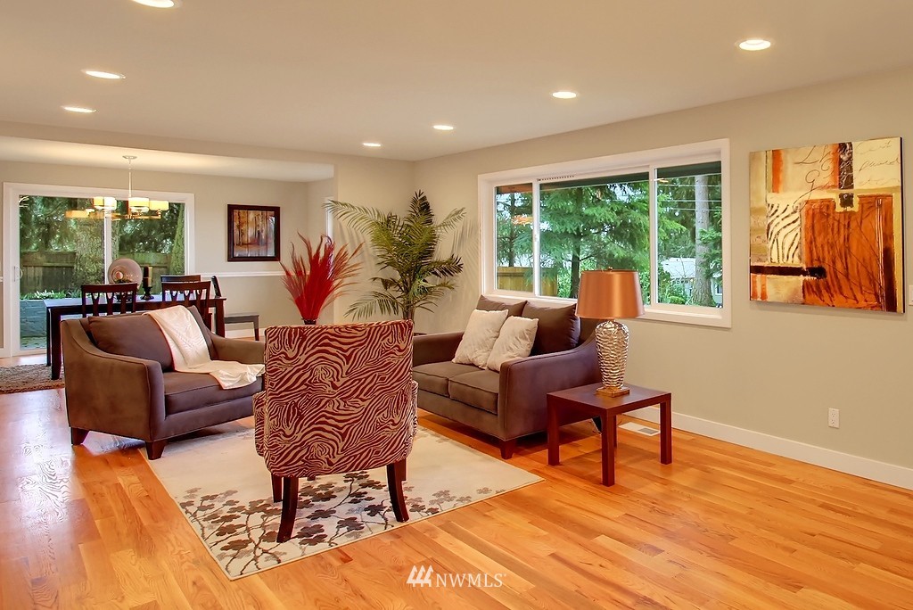 325 244th Street Southwest Bothell, WA 98021 - Photo 3 of 15
