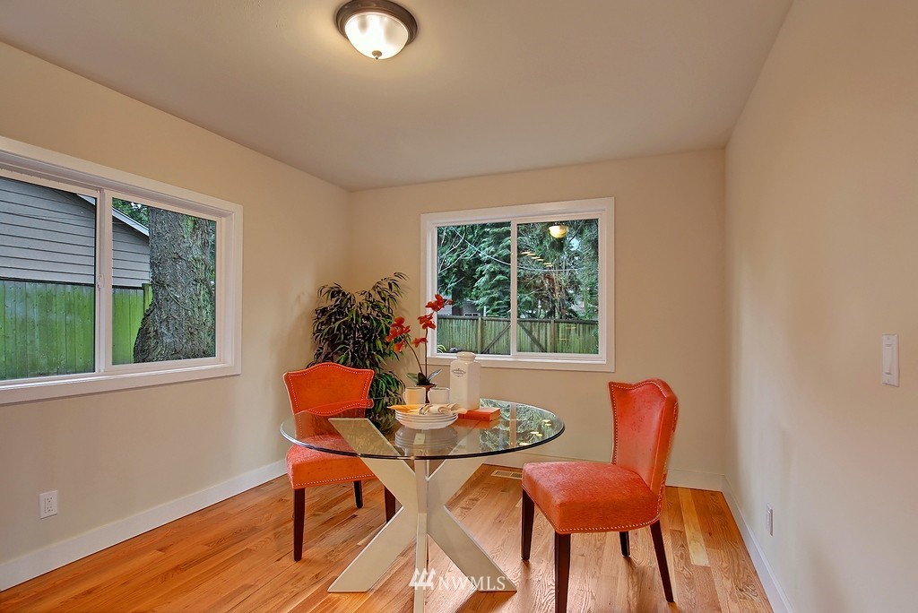 325 244th Street Southwest Bothell, WA 98021 - Photo 6 of 15