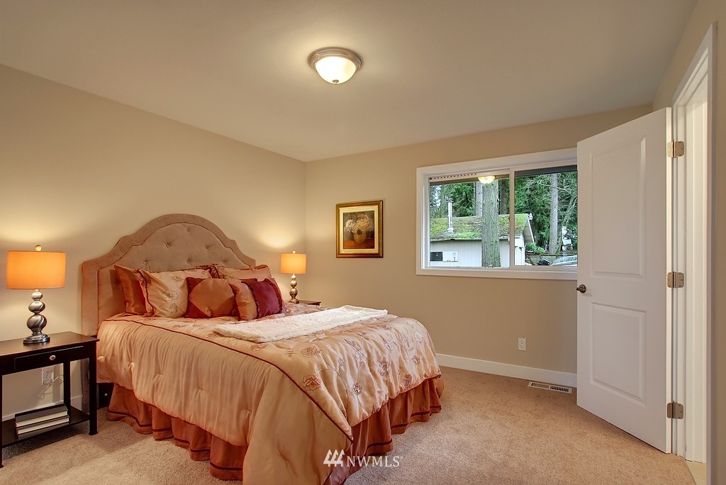 325 244th Street Southwest Bothell, WA 98021 - Photo 8 of 15
