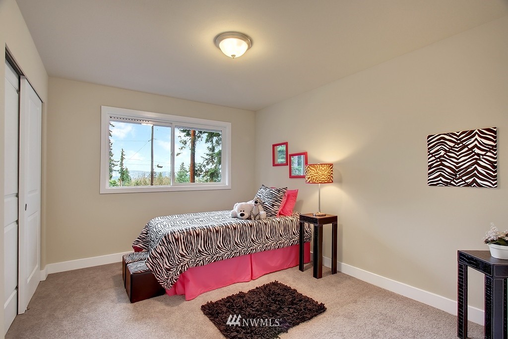 325 244th Street Southwest Bothell, WA 98021 - Photo 9 of 15