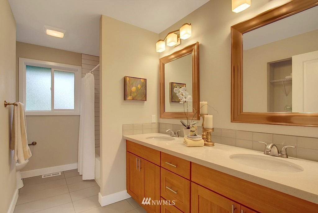 325 244th Street Southwest Bothell, WA 98021 - Photo 10 of 15