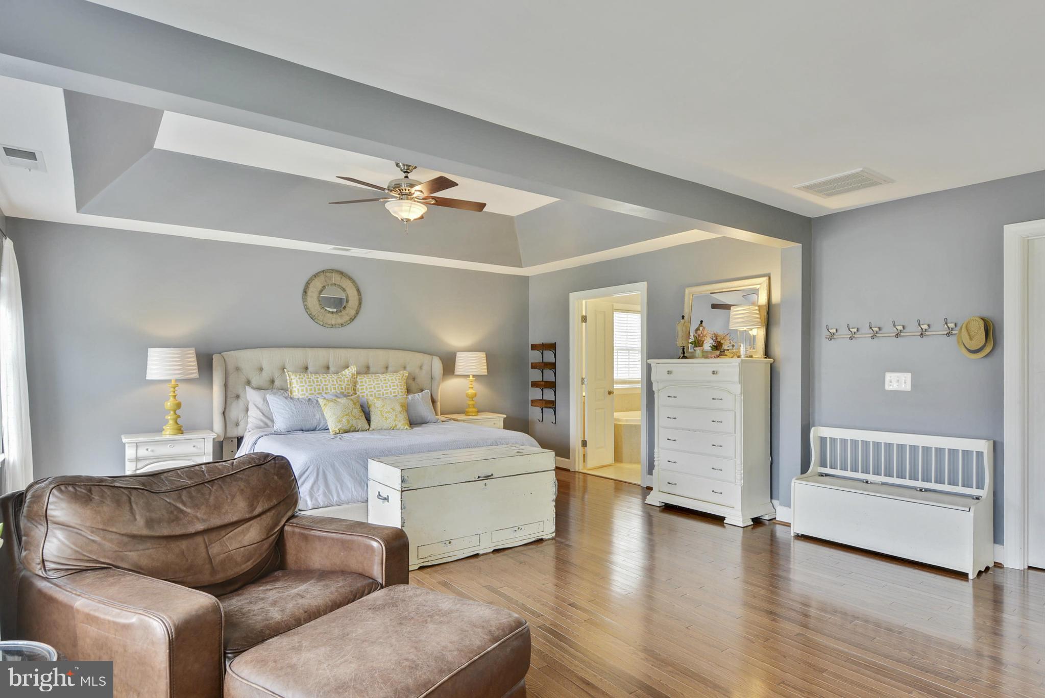 42445 Spring Splendor Drive Ashburn, VA 20148 - Photo 16 of 30 Owner's Suite with Large w/in Closet