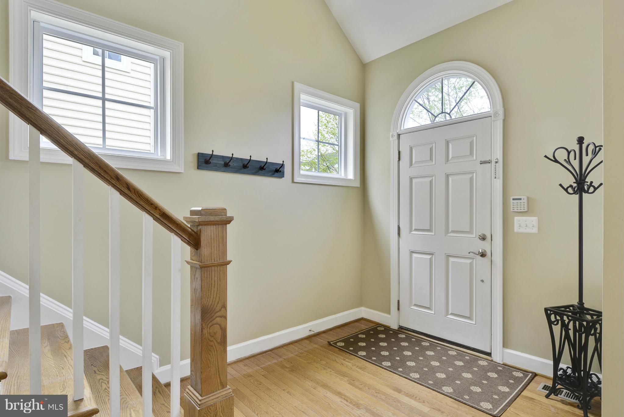 42445 Spring Splendor Drive Ashburn, VA 20148 - Photo 6 of 30 2 Story Foyer