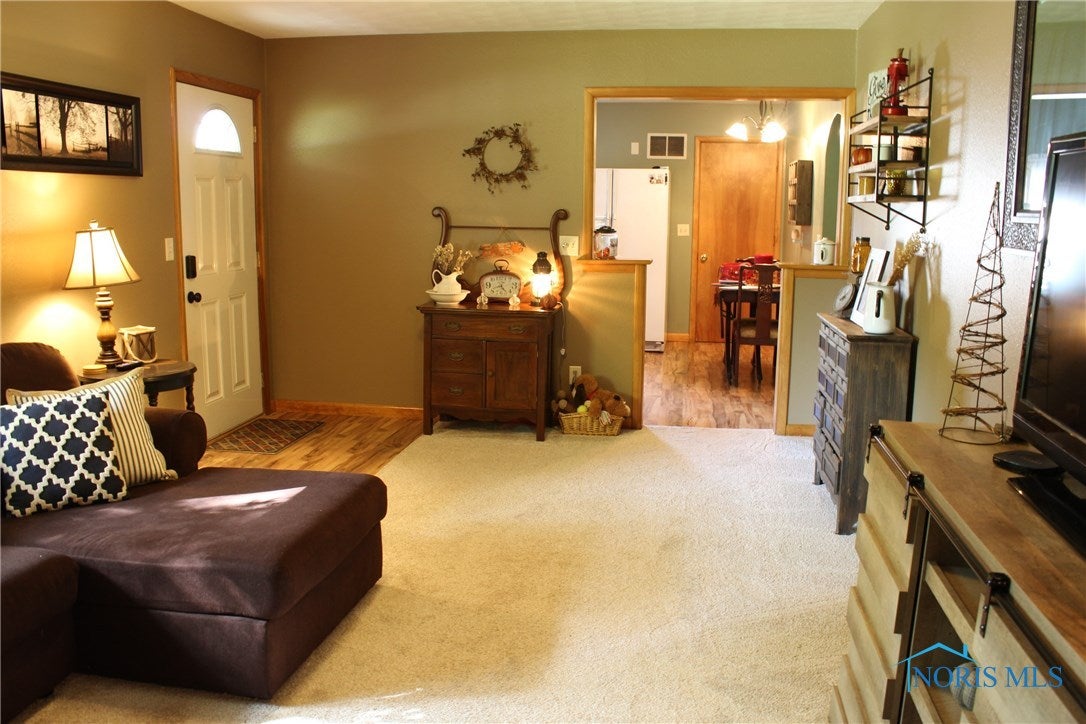 308 West Lutz Road Archbold, OH 43502 - Photo 6 of 27 Gallery Image 6
