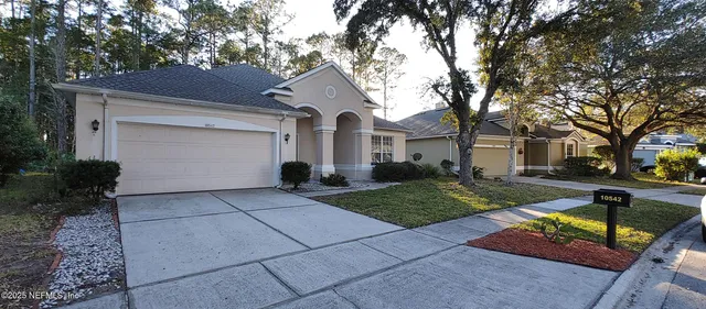 $2,895 | 10542 Castlebar Glen Drive South, Jacksonville, FL 32256