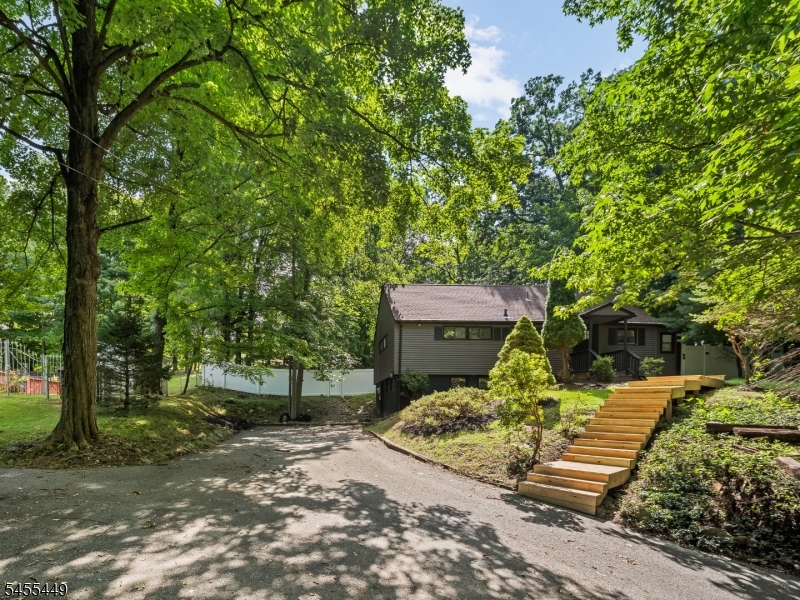 787 Tabor Road Morris Plains, NJ 07950 - Photo 3 of 29 Gallery Image 3