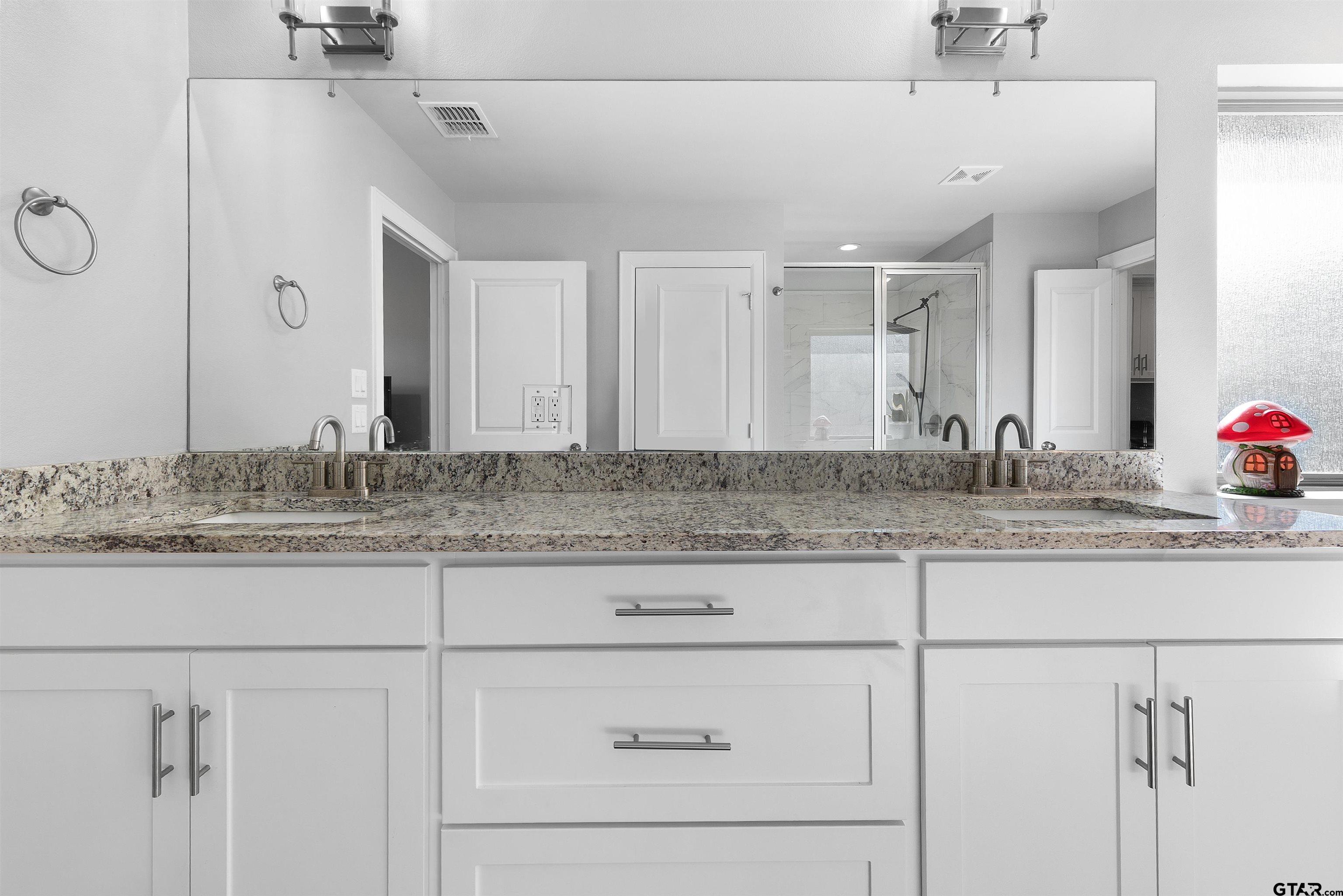 10003 Dayspring Drive Flint, TX 75762 - Photo 15 of 32