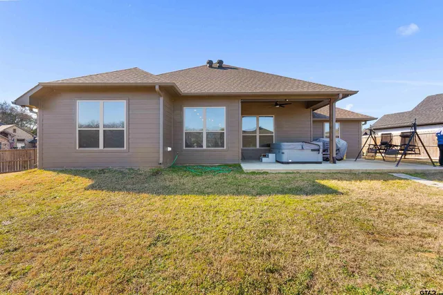 $369,000 | 10003 Dayspring Drive, Flint, TX 75762
