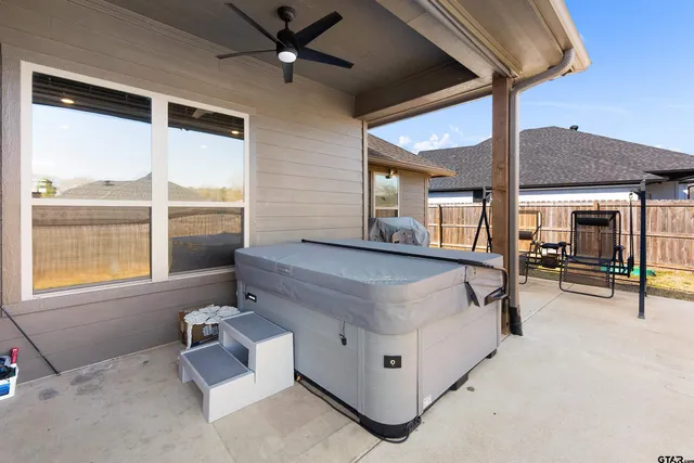 $369,000 | 10003 Dayspring Drive, Flint, TX 75762