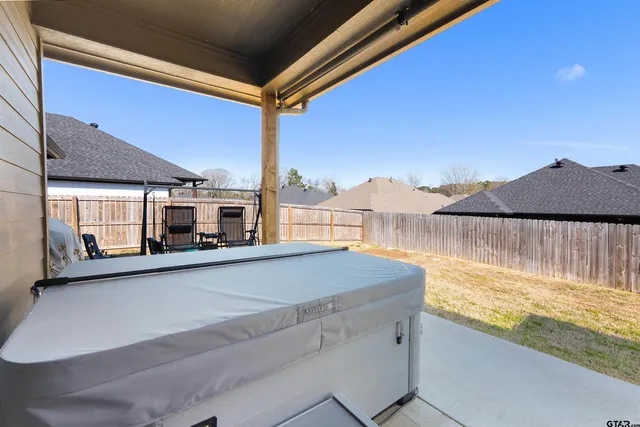 $369,000 | 10003 Dayspring Drive, Flint, TX 75762