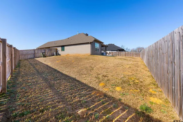 $369,000 | 10003 Dayspring Drive, Flint, TX 75762