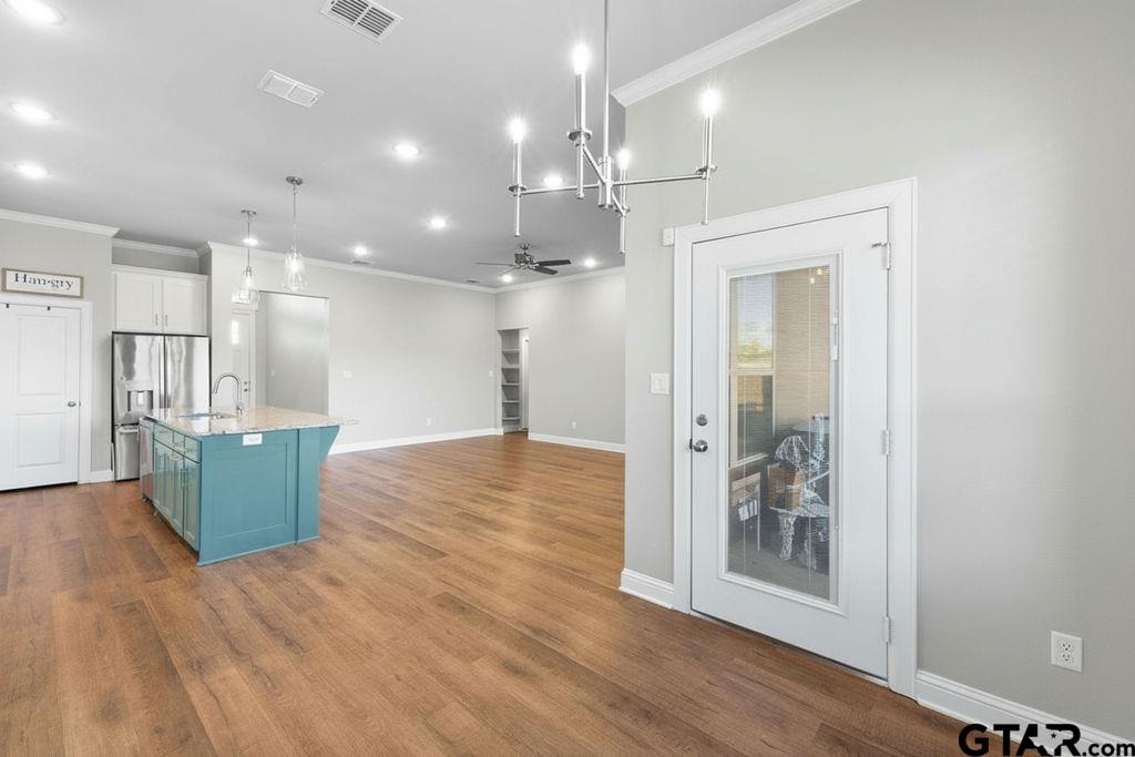 10003 Dayspring Drive Flint, TX 75762 - Photo 8 of 32