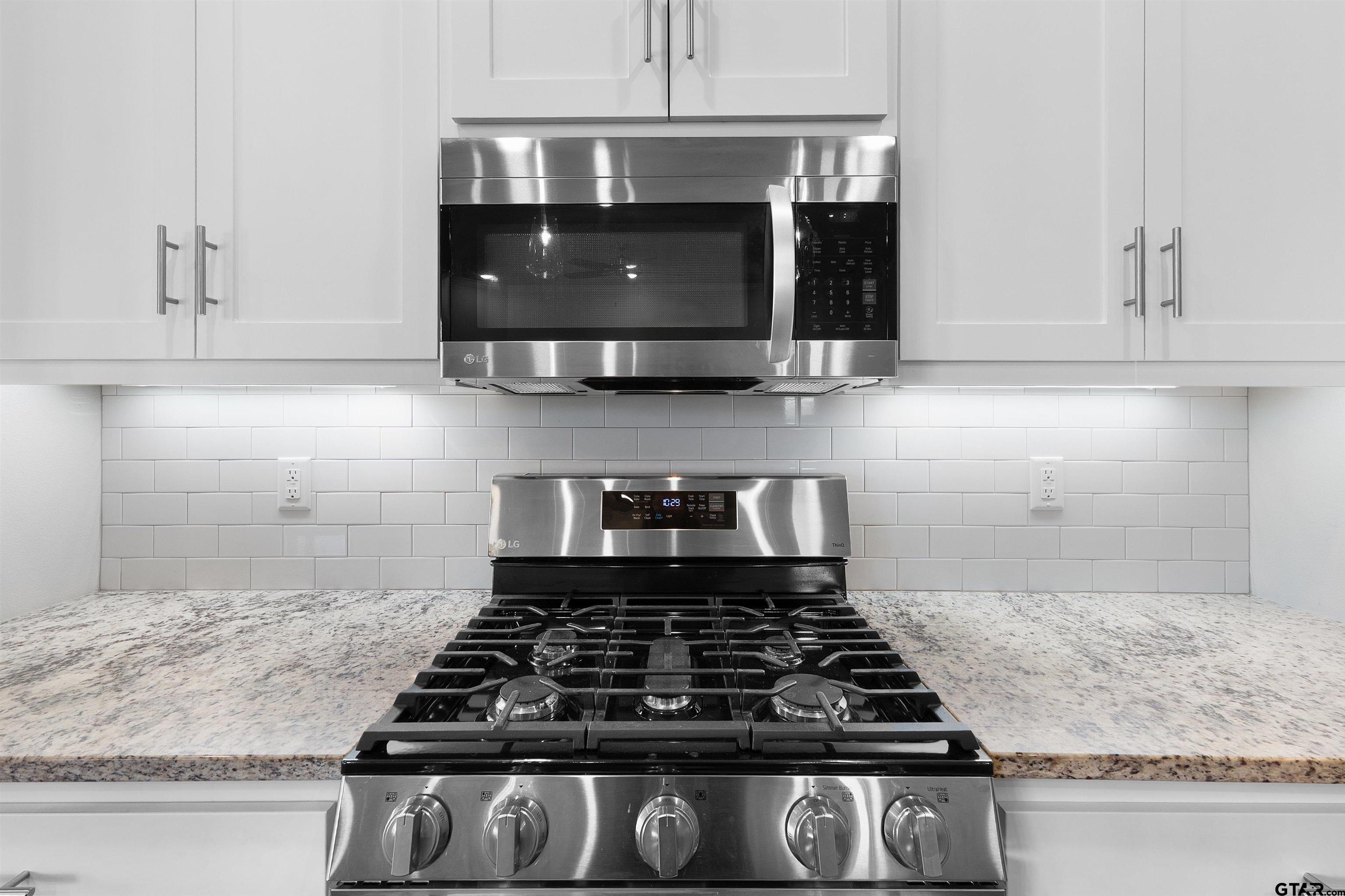 10003 Dayspring Drive Flint, TX 75762 - Photo 9 of 32