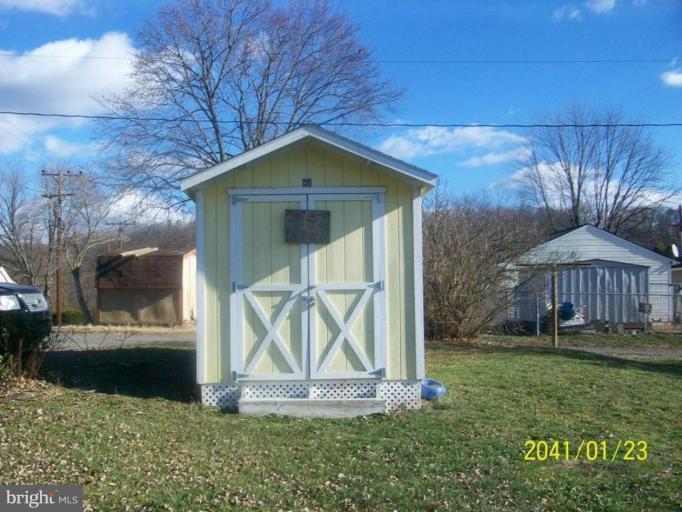 Shed