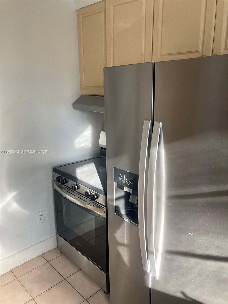 3742 Southwest 29th Street, Unit 3742 Miami, FL 33134 - Photo 2 of 10