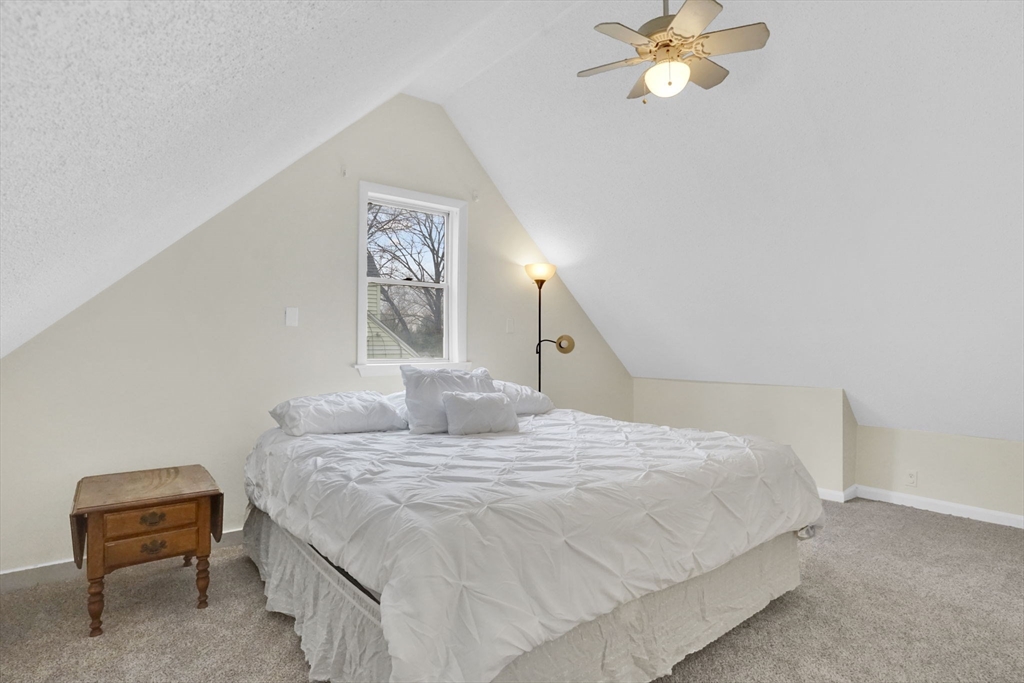 86 Albert Street West Springfield, MA 01089 - Photo 19 of 32