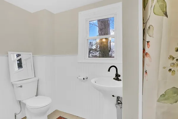 $259,900 | 86 Albert Street, West Springfield, MA 01089