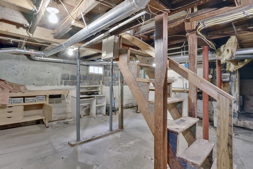 86 Albert Street West Springfield, MA 01089 - Photo 32 of 32