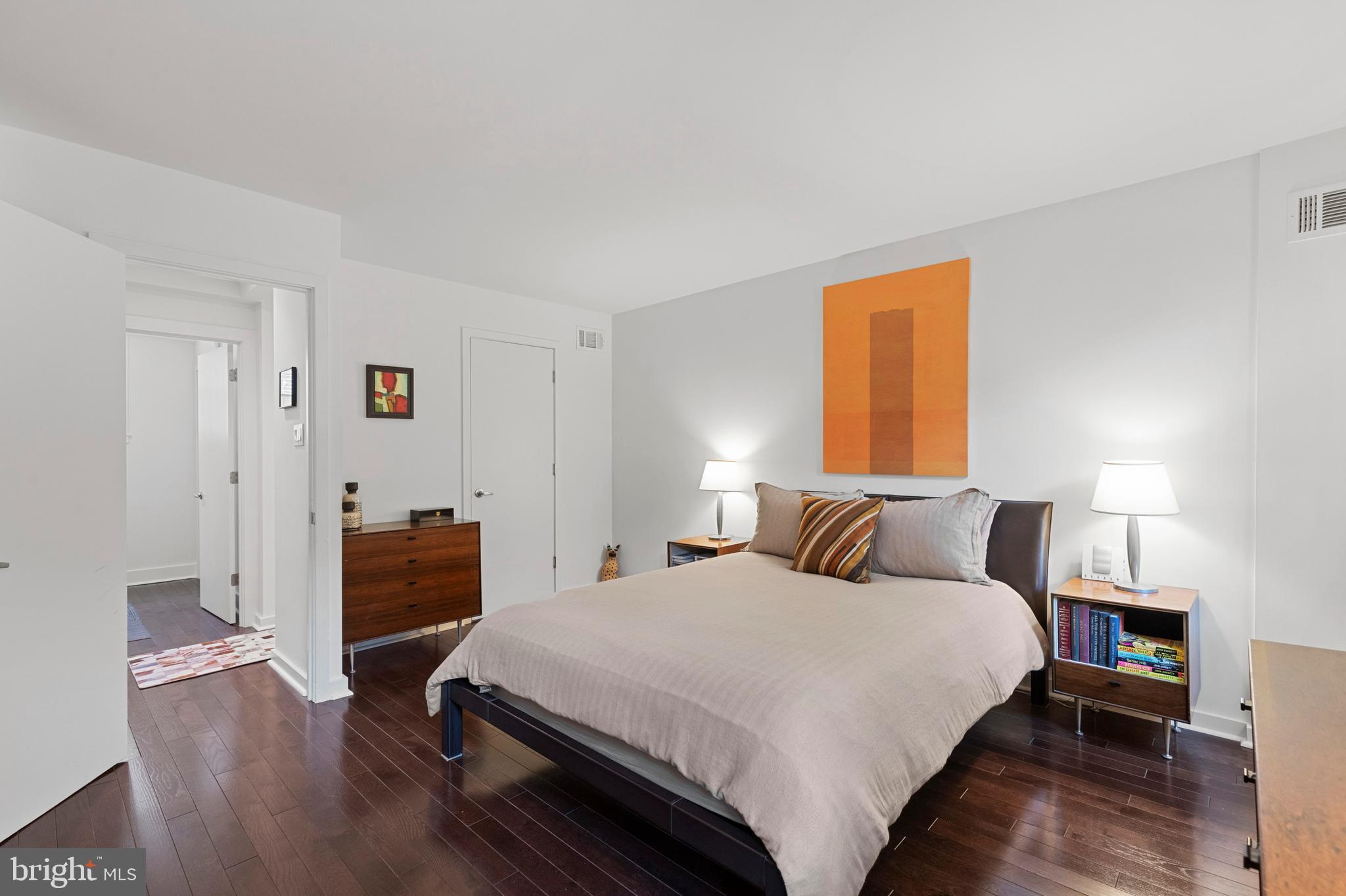 2011 Waverly Street Philadelphia, PA 19146 - Photo 13 of 17