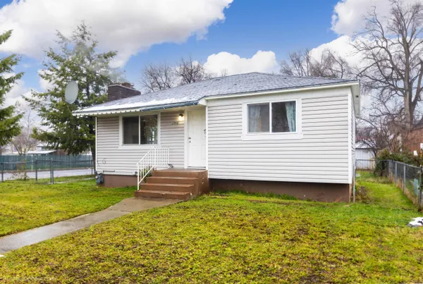 $315,000 | 2203 East Marshall Avenue, Spokane, WA 99207