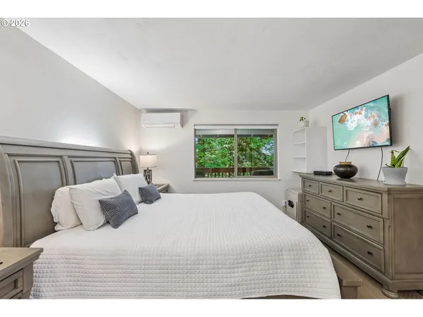 $300,000 | 14946 Southwest 109th Avenue, Portland, OR 97224